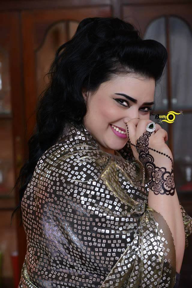 الفنانة مونيكا تستغل غياب لوشي أحسن استغلال2