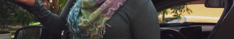 بالفيديو.. شاهد ردة فعل الفنانة ندى القلعة عندما أوقفها شرطي المرور وهي تغني داخل سيارتها وماذا قالت له!! 10 الفنانة ندى القلعة تستعرض بسيارتها الفارهة مرسيدس قبل ساعات من حفلها الجماهيري المرتقب