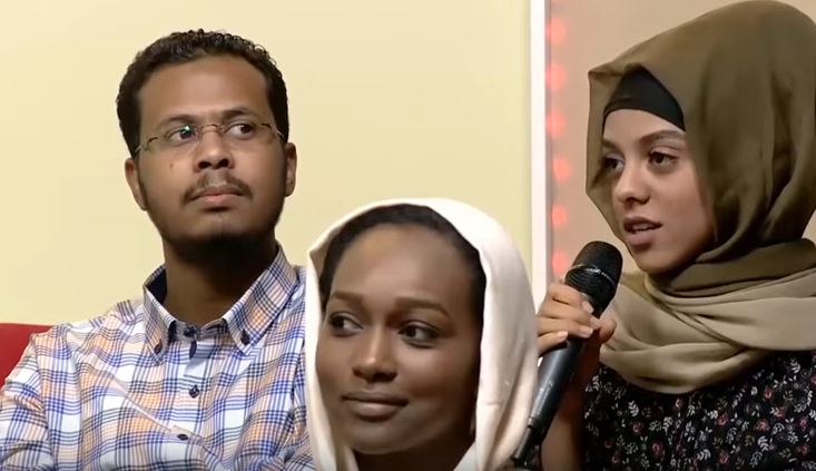 بالفيديو.. فتيات سودانيات يؤكدن: الرجل السوداني يفضل الفتاة ذات البشرة البيضاء 1 سودانيات يؤكدن الرجل السوداني يميل للبشرة البيضاء
