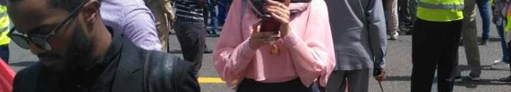 كأس العالم يصل السودان والحسناء لوشي في استقباله بالمطار3