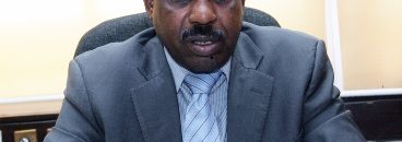 محافظ بنك السودان: القرار الأمريكي يمثل تطوراً ايجابياً 10 مساعد محمد احمد