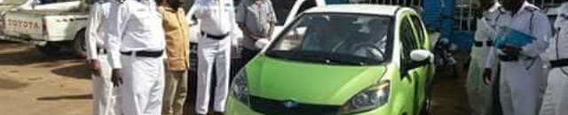 بالصور ترخيص أول سيارة تعمل بالكهرباء في السودان بتصميم شركة سودانية 13 mag