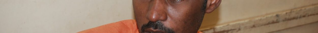 أمجد حمزة قصائد بالعملة المحلية بدلاً عن الدولار 10 DSC 3765