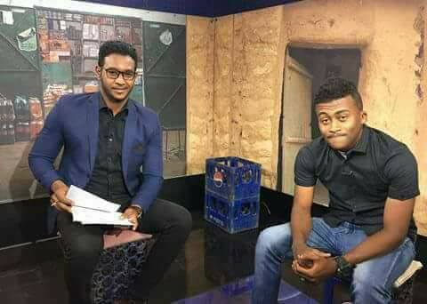 قناة الهلال تستخدم صناديق البيبسي بدل عن أطقم الجلوس الفخمة ومديرة القناة فاطمة الصادق توضح الحقائق