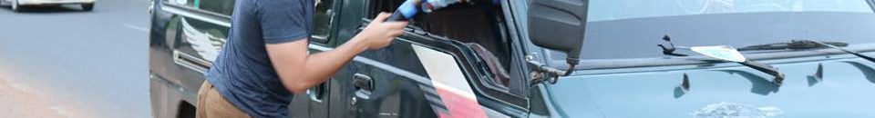 الامريكان يقلدون السودانيين.. المارينز وموظفو السفارة يوزعون المياه في الخرطوم ويقيمون افطار رمضان في شارع النيل.. صور 16 مارينز