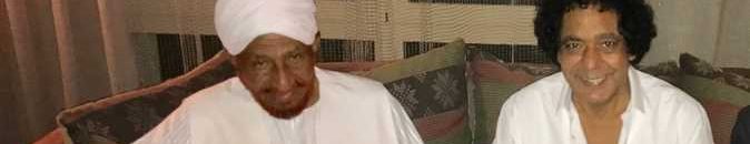 بالصور .. الإمام الصادق المهدي يزور محمد منير 10 814363 0