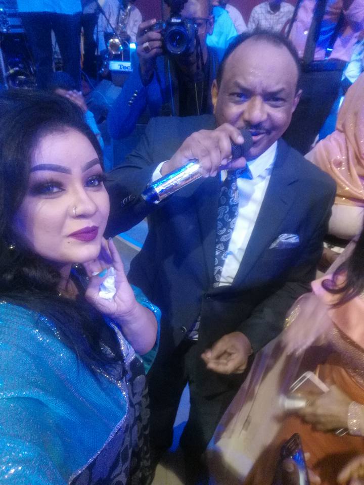 النيل الأزرق ونجوم الفن يزفون المذيعة سهيلة عروساً2