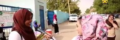 فيديو.. كيف أجاب الشباب السوداني والجنس اللطيف على سؤال: "أذا عرض شريط حياتك قدام أهلك ستشاهده معهم؟" 10 شريط حياتك امام اهلك