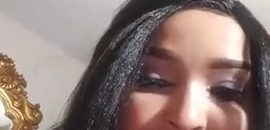 بالفيديو: ناشطة مواقع تعلن حبها للبشير وتطالب الأمهات منع أبنائن الشباب من الخروج للتظاهرات وردود فعل غاضبة من الرواد 10 مس يسو