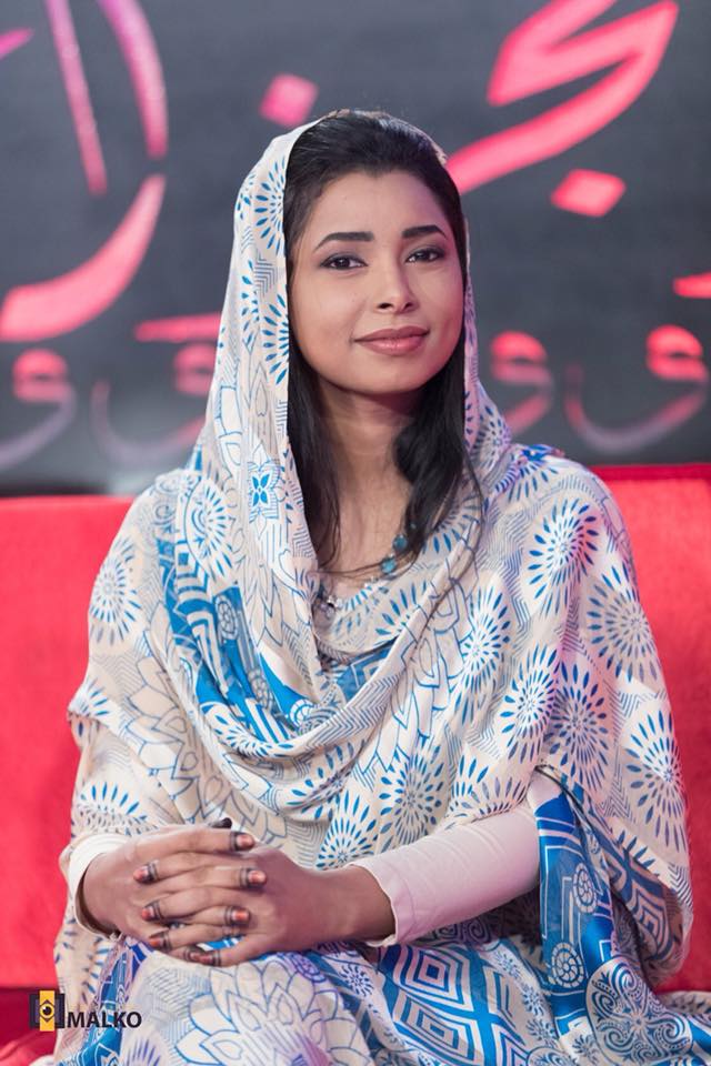 الشاعرة وئام كمال الدين ترد على من المنتقدين الذين وصفوها بـ"المتكبرة" بسبب "عليك واحد" 1 الشاعرة وئام كمال