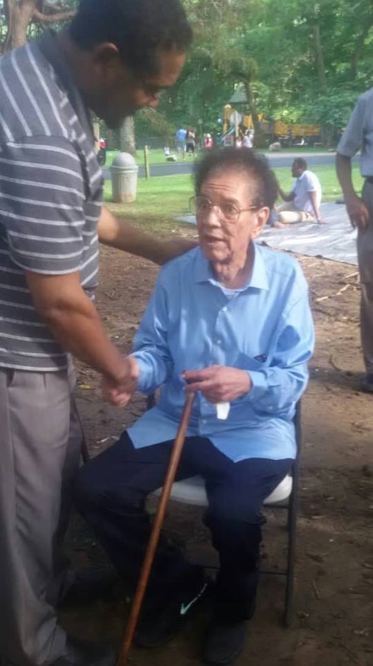 الإعلامي عمر الجزلي يكشف الحقائق حول الصور المتداولة للفنان الكابلي والتي أقلقت الجميع 1 الفنان الكابلي