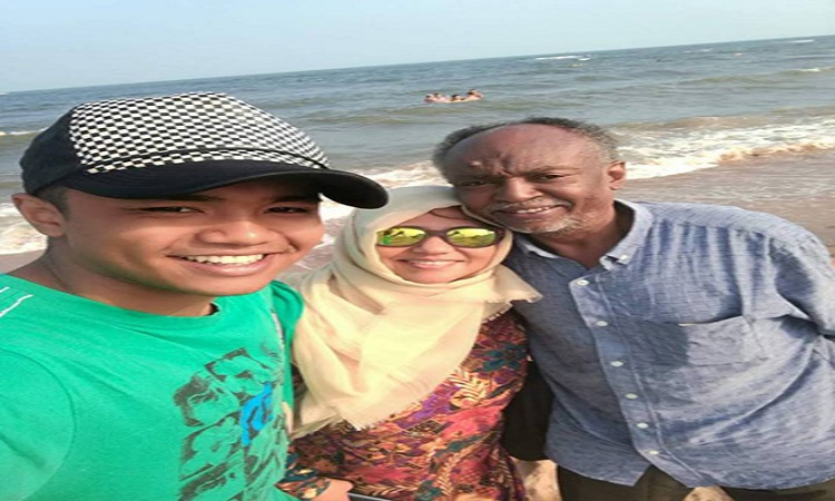 أسرة سودانية صينية تنتظر إنصاف ابنها.. حكاية حجر مع الصين!! 1 محمد ادم حجر