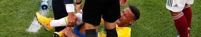 مصائب نيمار لا تأتي فرادى.. "الركبة" بعد الشارة بساعات 10 نيمار