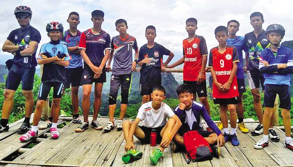 بالصورة .. هكذا استغل نظام تايلاند العسكري أطفال الكهف 1 1531245220