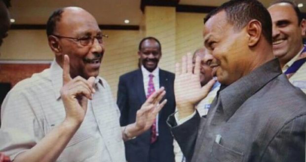 أبو هريرة حسين يتحدث عن علاقته بالرئيس وعن التصريح المنسوب إليه "البشير زي والدي ولو قال لي عصر لي كراعي بعصرها ليهو" 1 أبو هريرة حسين يتحدث عن علاقته بالرئيس وعن التصريح المنسوب إليه