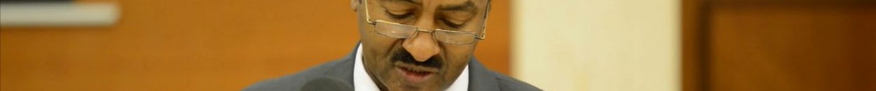 المراجع يكشف عن وجود أدوية مهربة وغير مسجلة بشركات الأدوية والصيدليات 10 الطاهر عبد القيوم - المراجع العام - المراجع القومي