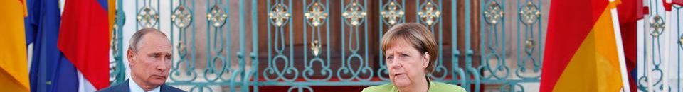 بوتين: يجب عمل "كل شيء" لعودة لاجئي سوريا 10 بوتن وميركل