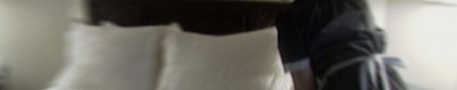 مصري يدخل غرفة نومه فيصعق بزوجته بين أحضان عشيقها.. والصدمة كانت في نهاية المشهد! 10 يمارسان الفاحشة