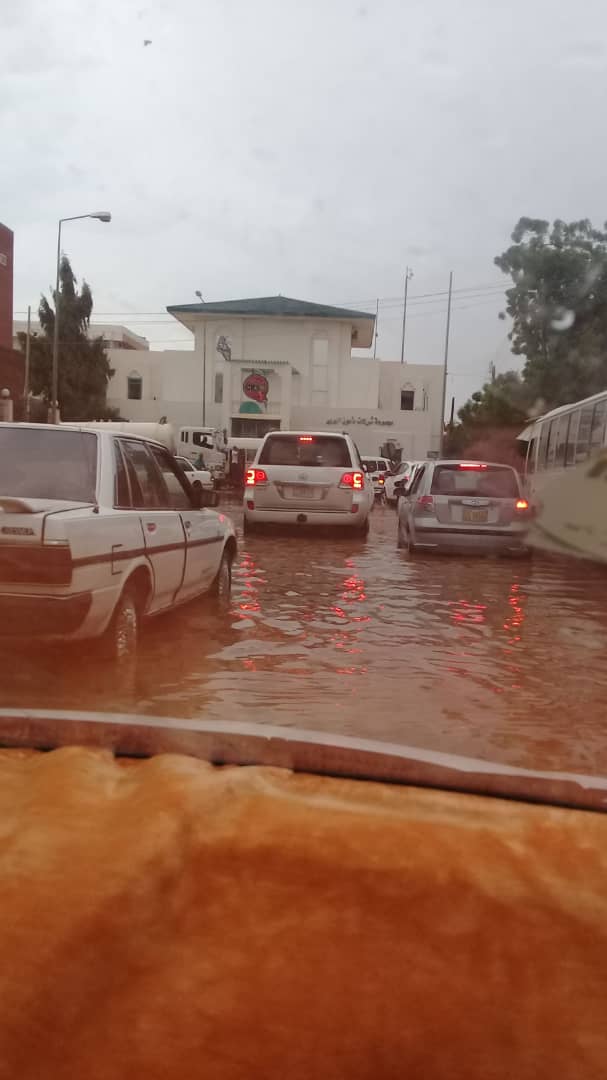 المأساة .. 80 قتيلاً و26 ألف أسرة مشرَّدة وانهيار 11 ألف منزل و ١٦٠ مدرسة بالسودان 1 امطار1