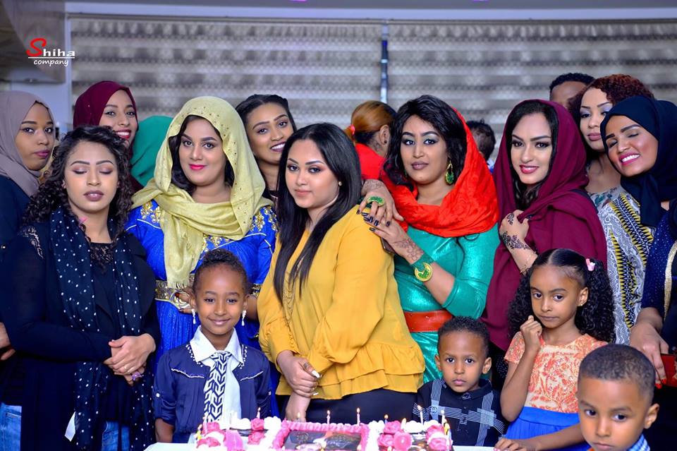 مذيعات النيل الأزرق يتلقين عشرات من طلبات الزواج 1 عيد ميلاد نورهان نجيب7