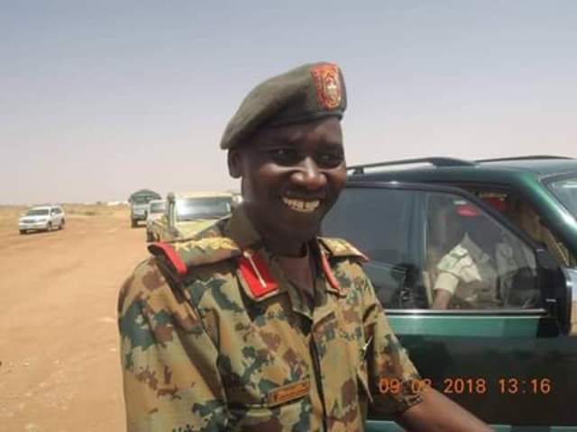 شاهد بالفيديو رقص الضابط السوداني الذي أشعل مواقع التواصل وأثار جدلاً واسعاً 1 فيصل جنقول