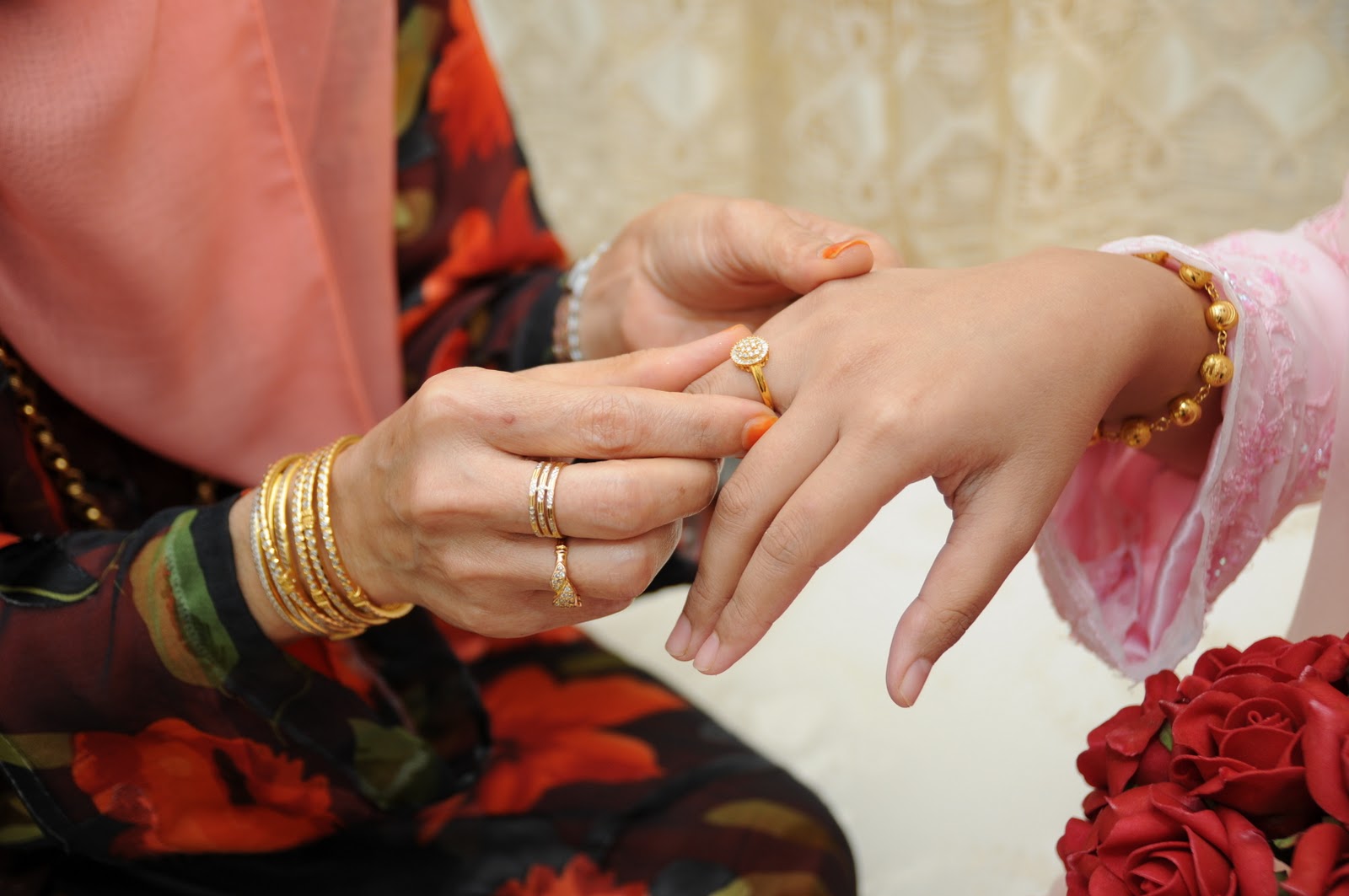 مع ارتفاع نسبة زواج الأقارب .. هل تُضاف فحوصات جديدة للمقبلين على الزواج؟ 1 خطابة