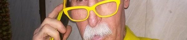 بالصورة .. يرتديه منذ 35 عاما ومستشهدا بآية قرآنية .. من هو “أبو زكور” السوري الملقب بـ ” الرجل الأصفر”؟ 11 ابو زكور الون الاصفر