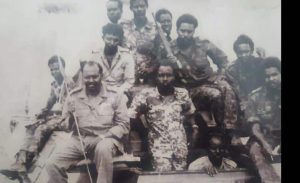 البشير من أذكى الذين ظهروا في المسرح السياسي وأنه الوحيد الذي أبطل لفترة طويلة أثر الترابي وكان أشد من النميري في جعل المهدي والميرغني سواح 2 البشير1