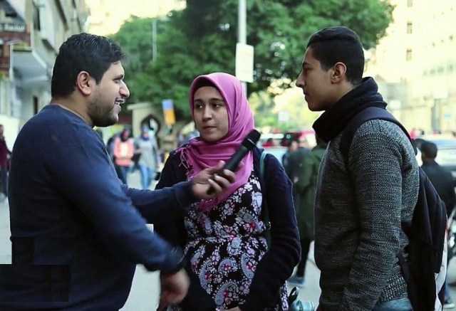 بالفيديو: الشارع المصري يستبعد السودان من الدول الناطقة بالعربية ومواطنون عرب يستنكرون ما عدوه استهتاراً بشعبه 1 برنامج