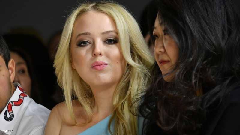 ابنة بالصورة .. ترامب تنشر أول صورة لحبيبها “العربي” في البيت الأبيض.. شاهد كيف ظهرا داخل “الغرفة الحمراء”! 1 ebnt tra0b