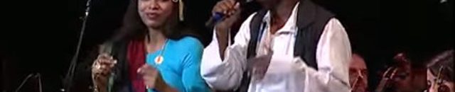 بالفيديو: عازفة كمان أجنبية تنفعل مع أغنية من تراث البجا في مهرجان عالمي وتلفت أنظار رواد مواقع التواصل 10 محمد طاهر