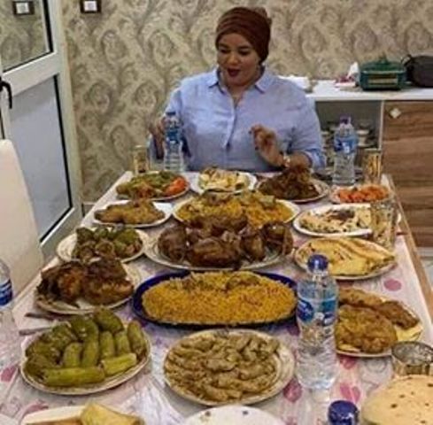 مائدة “ندى القلعة” تستفز رواد مواقع التواصل 1 مائدة ندى