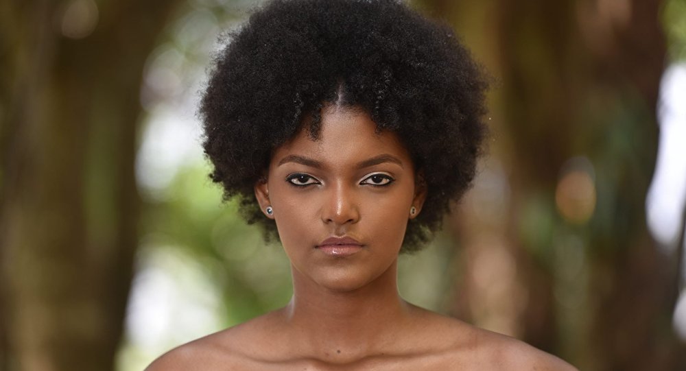 أول تعليق من ملكة جمال أفريقيا بعد احتراقها في حفل تتويجها باللقب 1 ملكة جمال