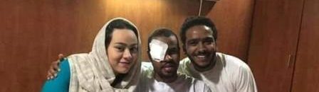 شاهد بالصور .. الهدايا تنهال على عروسي المظاهرات السودانية “سامح وجوهرة” 14 سامح جوهرة