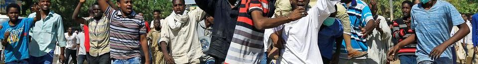 "تجمع المهنيين".. كيان غامض يقود احتجاجات السودان 10 مظاهرات