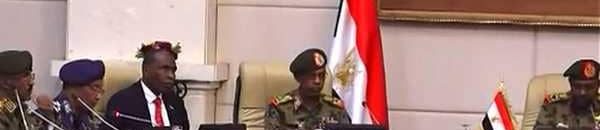 البشير يعين وزيرا جديدا للمالية 10 1 1230213