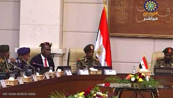 البشير يعين وزيرا جديدا للمالية 1 1 1230213