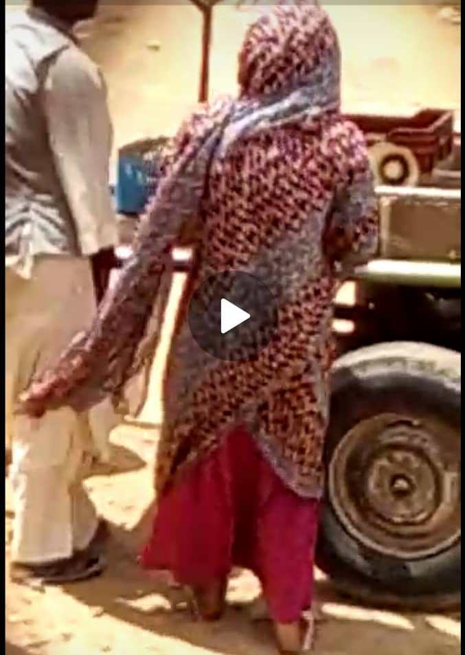 ردود أفعال غاضبة وتفسيرات خطيرة من رواد مواقع التواصل لفيديو "بائع الخضار" الذي تحرش بفتاة برضائها في الشارع العام 1 بتاع الخضار