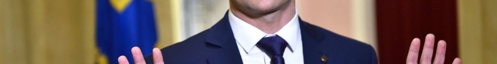 فيديو.. دوي صفارات الإنذار في شرق أوكرانيا 10 الرئيس الأوكراني