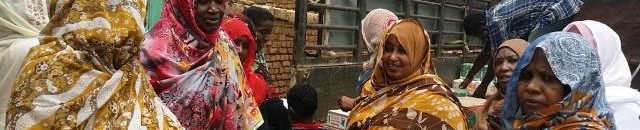 سيول السودان .. غابت الدولة وحضرت الفوضى في توزيع الإعانات على المتضررين 10 اتحاد المراة