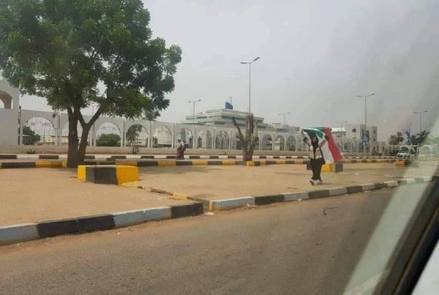 بسبب احداث افطار القيادة العامة..الجيش يوقف ضباطاً وجنوداً بتهمة القتل 1 eeeeee