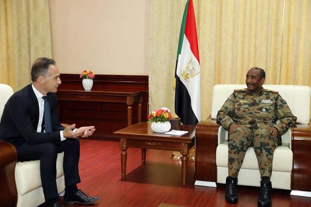 بعد تمرد هيئة العمليات ..النظام السابق في مرمى نيران البرهان 1 البرهان هايكو