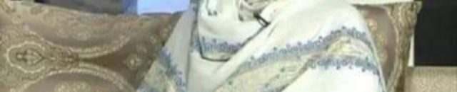 بالصورة: في حادثة طريفة وزير الإعلام السوداني يشتبه في ضيفة أطلت على التلفزيون بالشاعرة ”روضة الحاج” يتصل غاضباً 10 شبيهة روضة