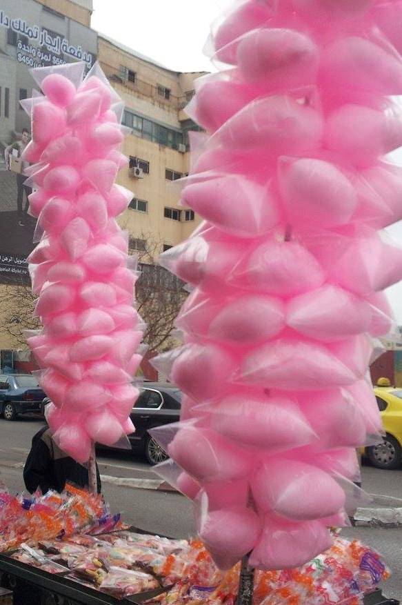 أطباء يحذرون من "حلاوة قطن" .. تُباع أمام المدارس وتسبب الوفاة 10 حلاوة قطن