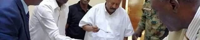 بعد جدل القميص .. صورة اخري لـ”حمدوك” تثير الجدل من جديد 11 حمدوك عصيدة