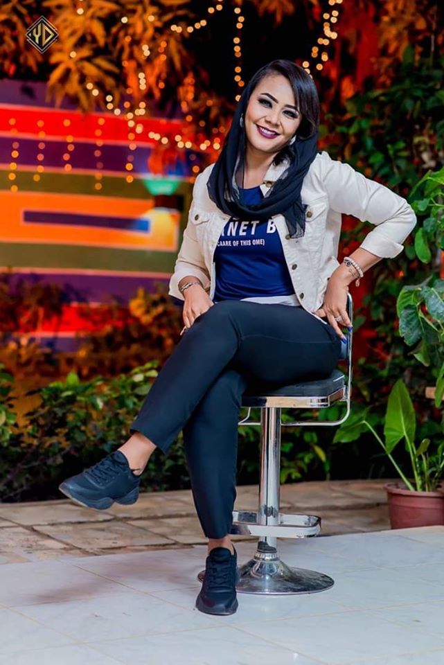 اليوم بالخرطوم .. تذكرة مكارم والفنان السوري .. فرق السماء من الارض 10 مكارم بشير