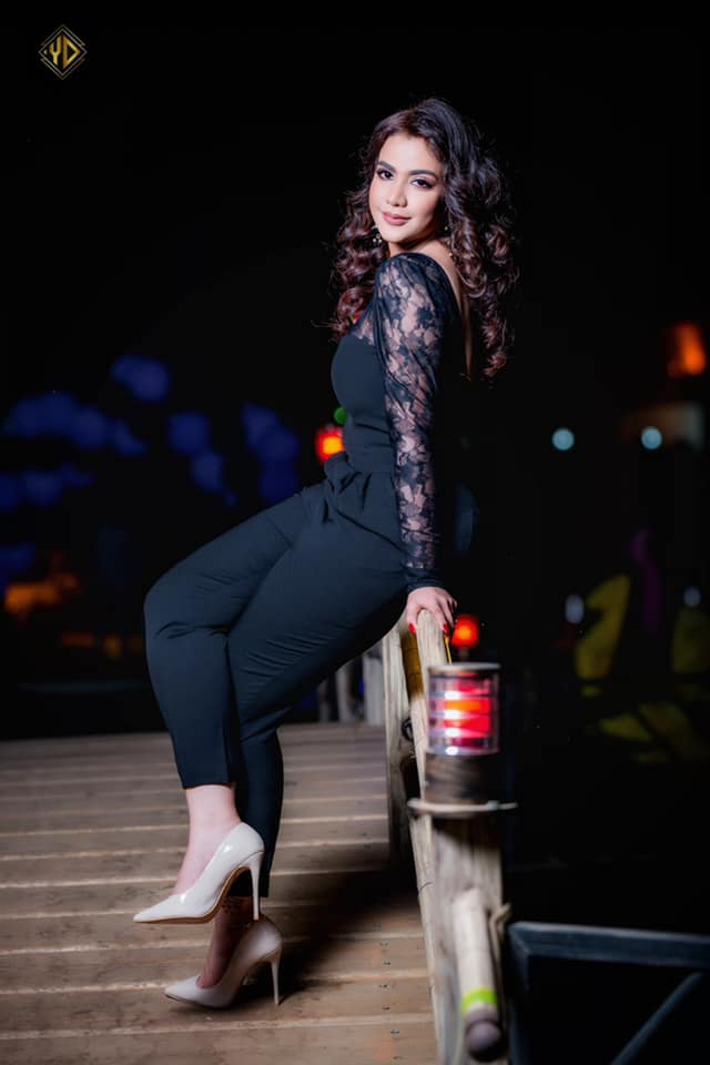 (٦) آلاف دولار لـ(لوشي) مقابل تصوير إعلان ..! 10 فستان لوشي2