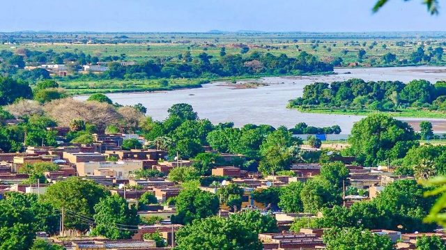 الهجوم على أكبر الأسواق في السودان بعد الخرطوم سوق الجنينة ونهبه بالكامل 10 الجنينة