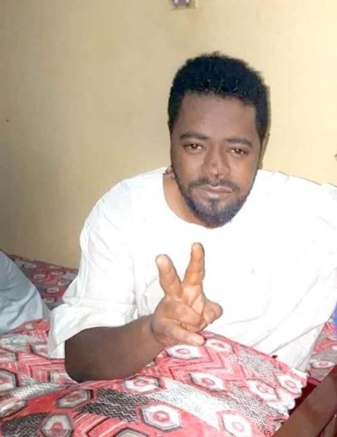 المذيع عمار أبو راس: تم ضربي (بونيه) من جماعة مجهولة حتى فقدت الوعي..! 10 عمار ابو راس