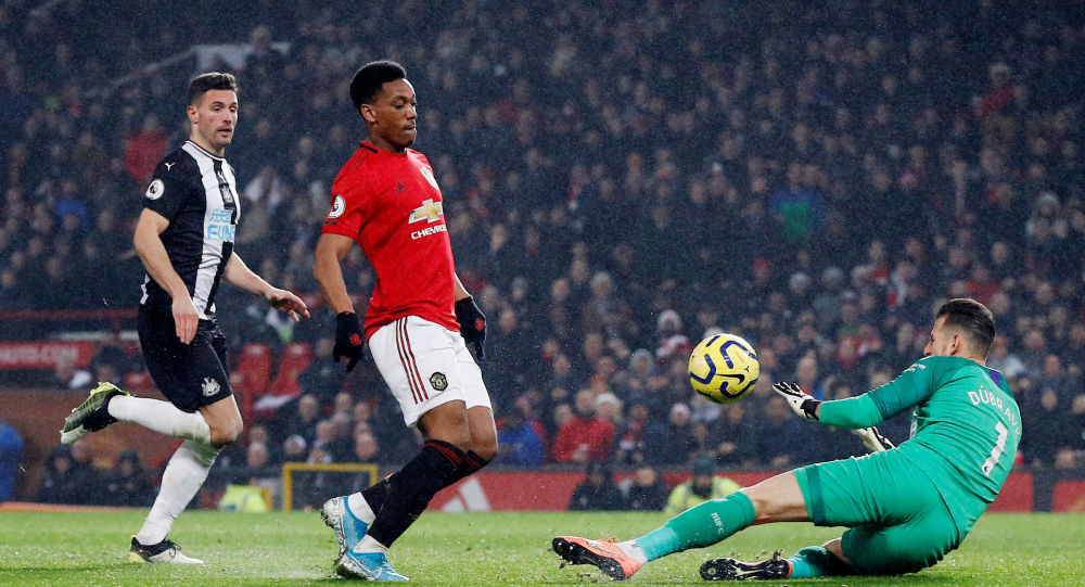 مانشستر يونايتد يستعيد توازنه بثلاثية أمام أومونيا نيقوسيا 10 مانشستريونايتد